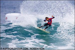 Andy Irons gelang der erste 10-Punkte-Ride des Events