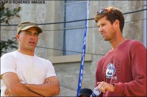 Kelly Slater mit Contest Director Mike Parsons