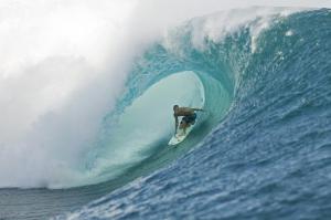 Mick Fanning deep in da Barrel