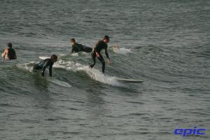 Micha auf Garvey's Longboard