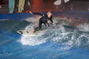 Bjrn Richie Lob bei Dunkelheit auf der Nord Welle - Foto: Snow Dome